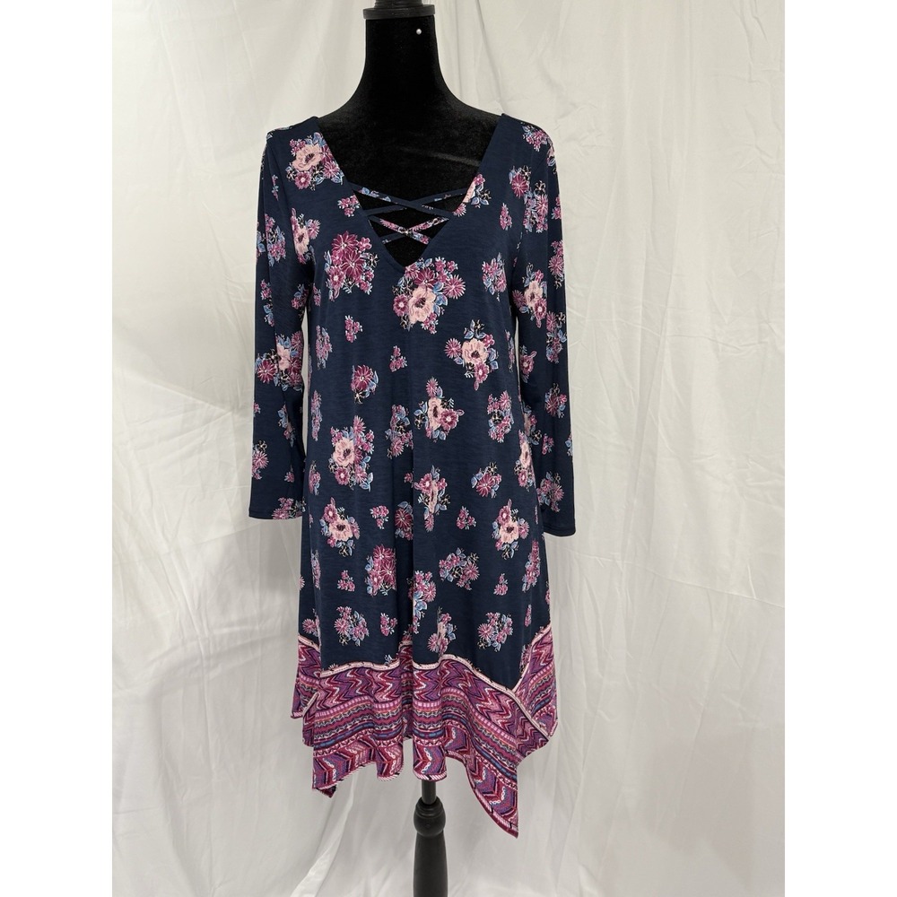 3 Pink Hearts Brand  Multicolored Floral Design V-Neck‎ Dress Size Medium